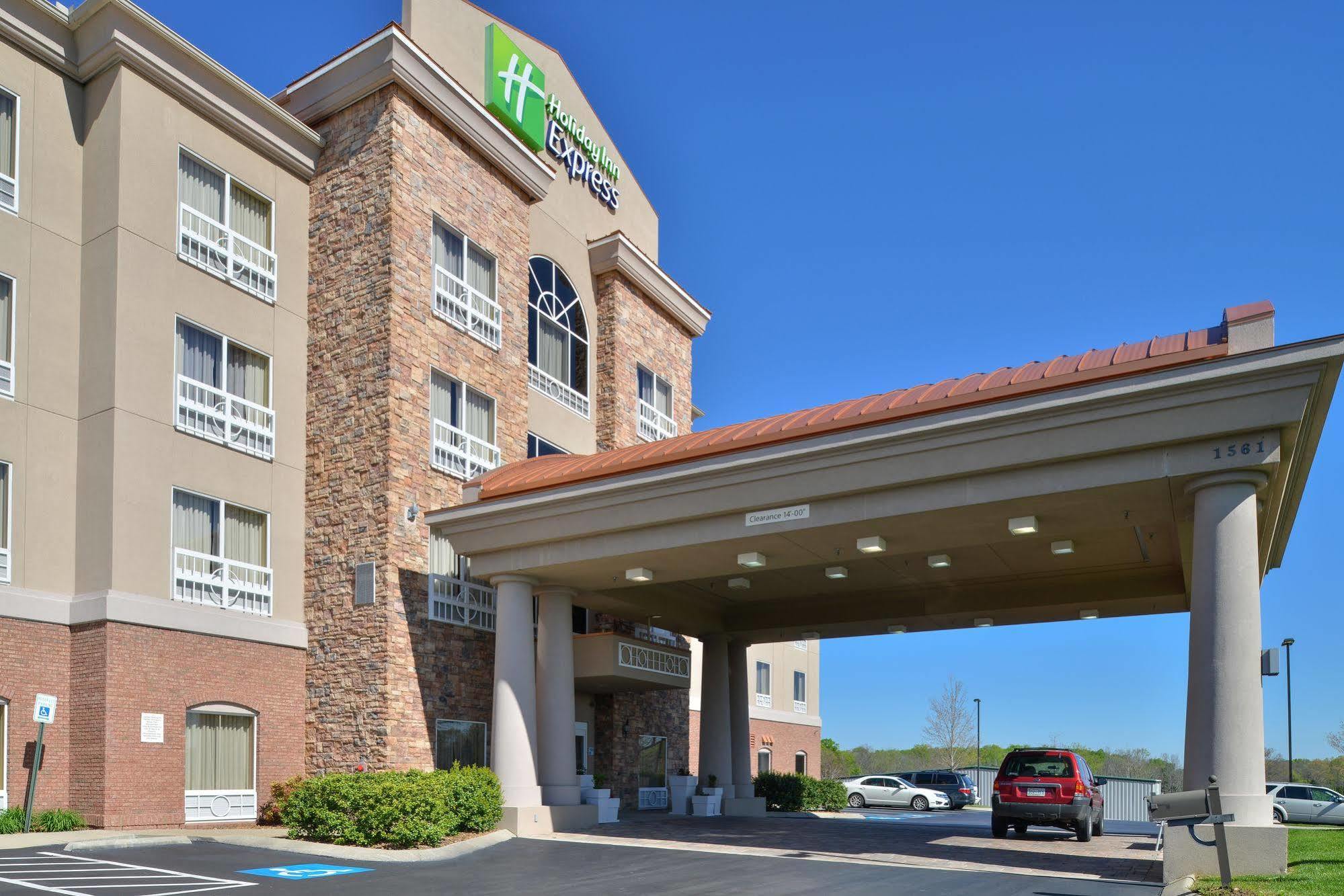 Holiday Inn Express Columbia By Ihg Exterior foto
